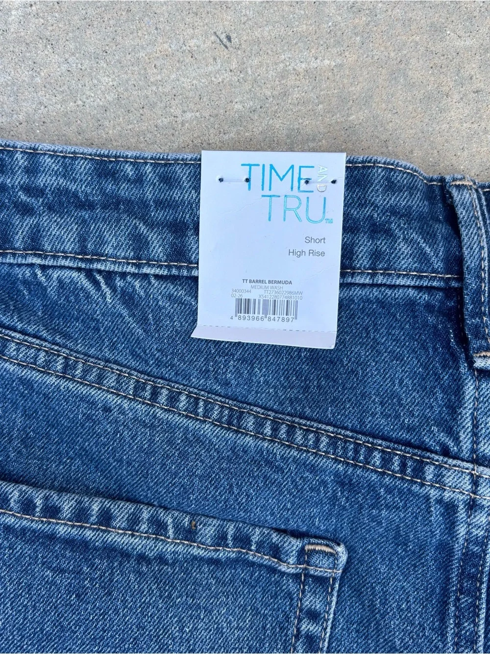 Women’s Barrel Bermuda Shorts  - Dark Blue